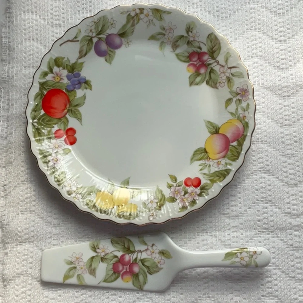 Vintage Andrea by Sadek Porcelain Cake Plate and Server in 